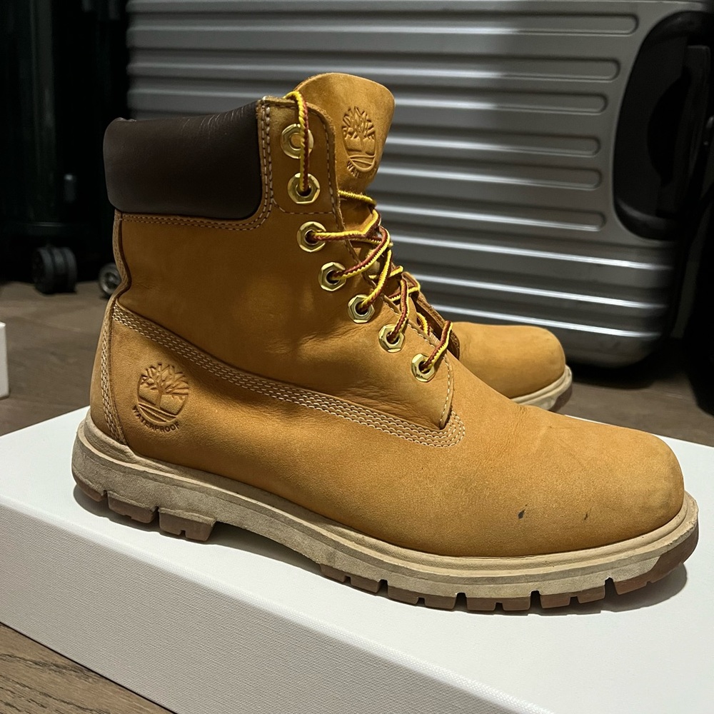 Timberland men’s classic boots